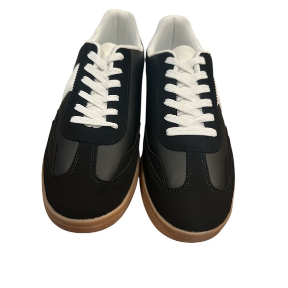 La Sheelah Modern White Stripe Detail Sneaker Size 9 Black Lace Up Round Toe - Picture 5 of 12